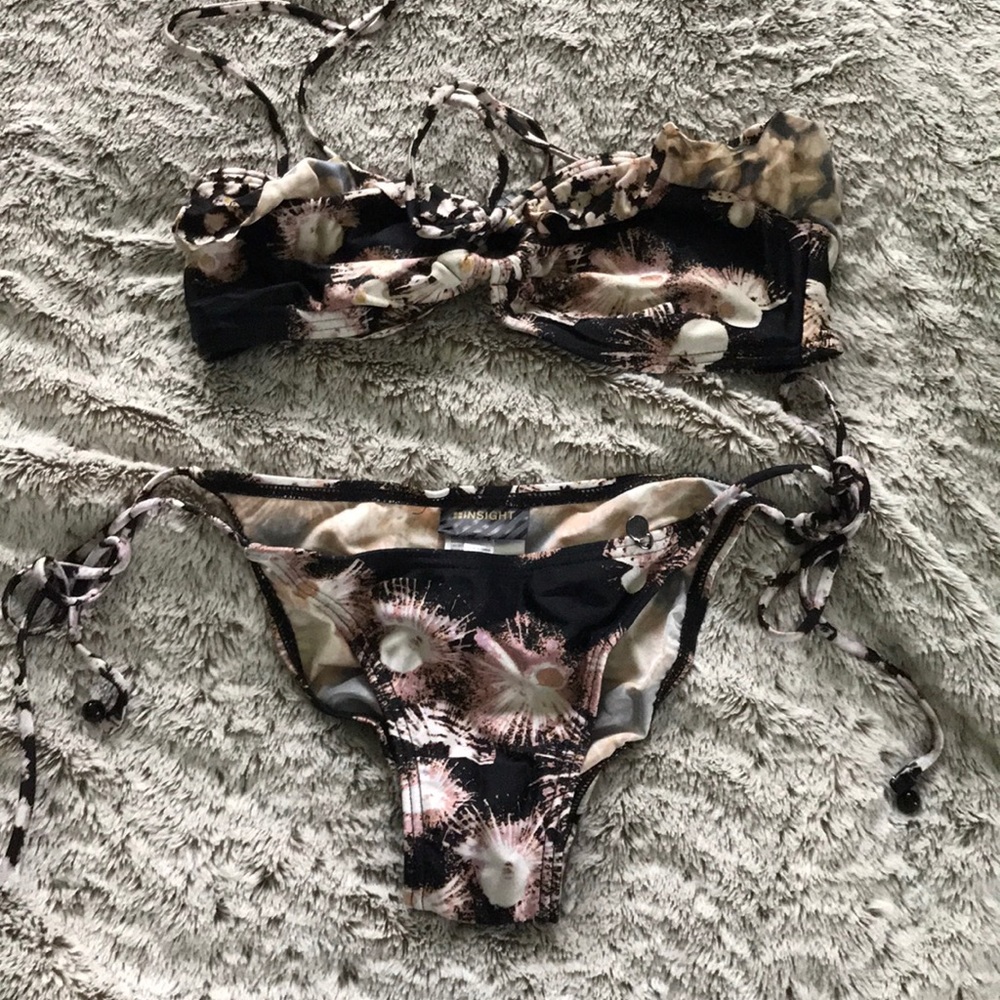Insight bandeau ruffle top string bottom bikini S